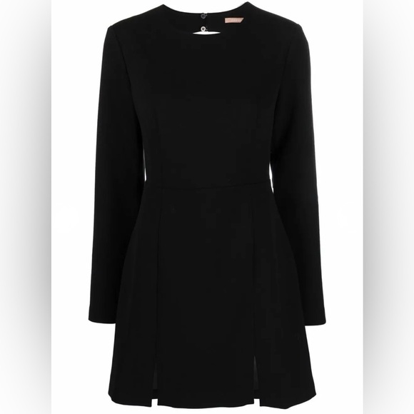 Open back dress by 12 Storreez - Picture 7 of 15